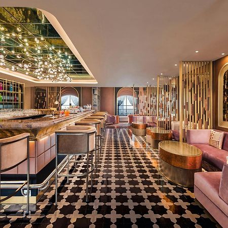 Itc Royal Bengal, A Luxury Collection Hotel, Kolkata Ngoại thất bức ảnh The interior of the bar