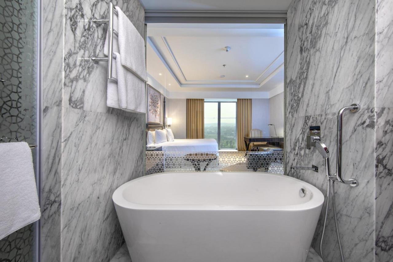 Itc Royal Bengal, A Luxury Collection Hotel, Kolkata Ngoại thất bức ảnh Bathroom