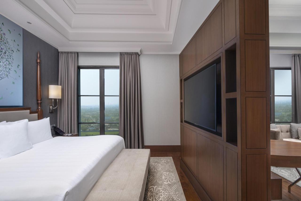 Itc Royal Bengal, A Luxury Collection Hotel, Kolkata Ngoại thất bức ảnh A bedroom at the hotel