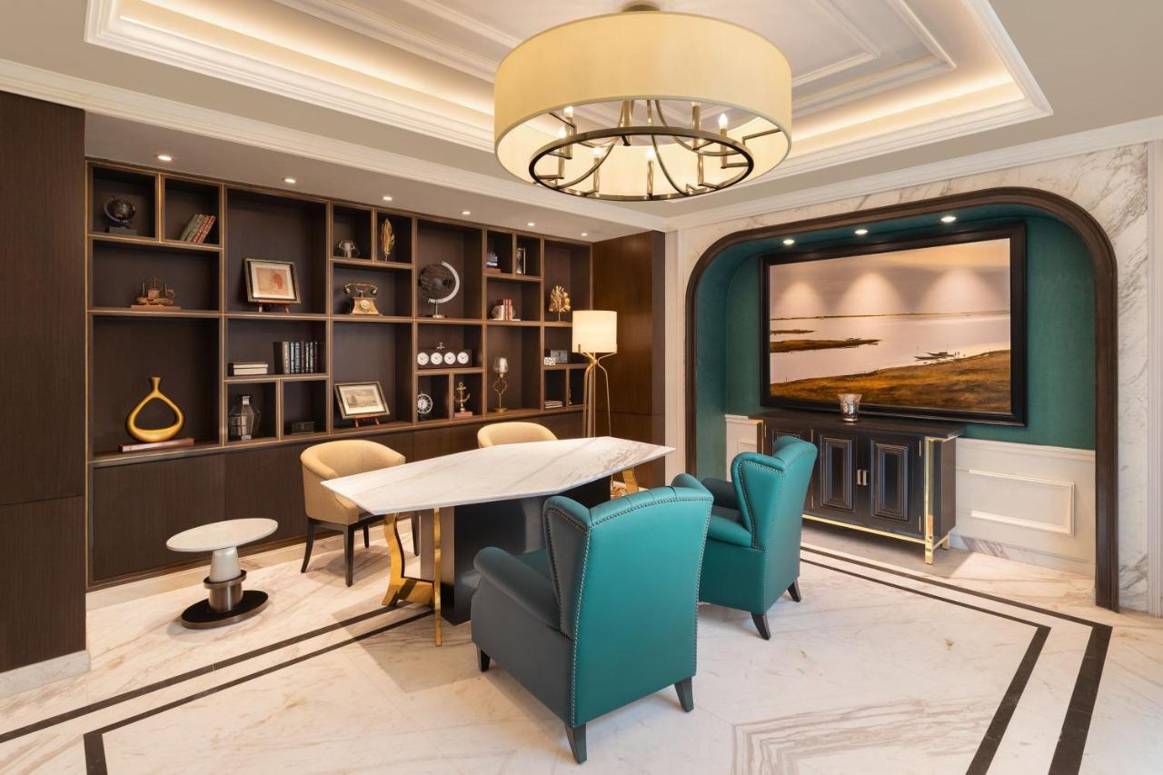Itc Royal Bengal, A Luxury Collection Hotel, Kolkata Ngoại thất bức ảnh The study