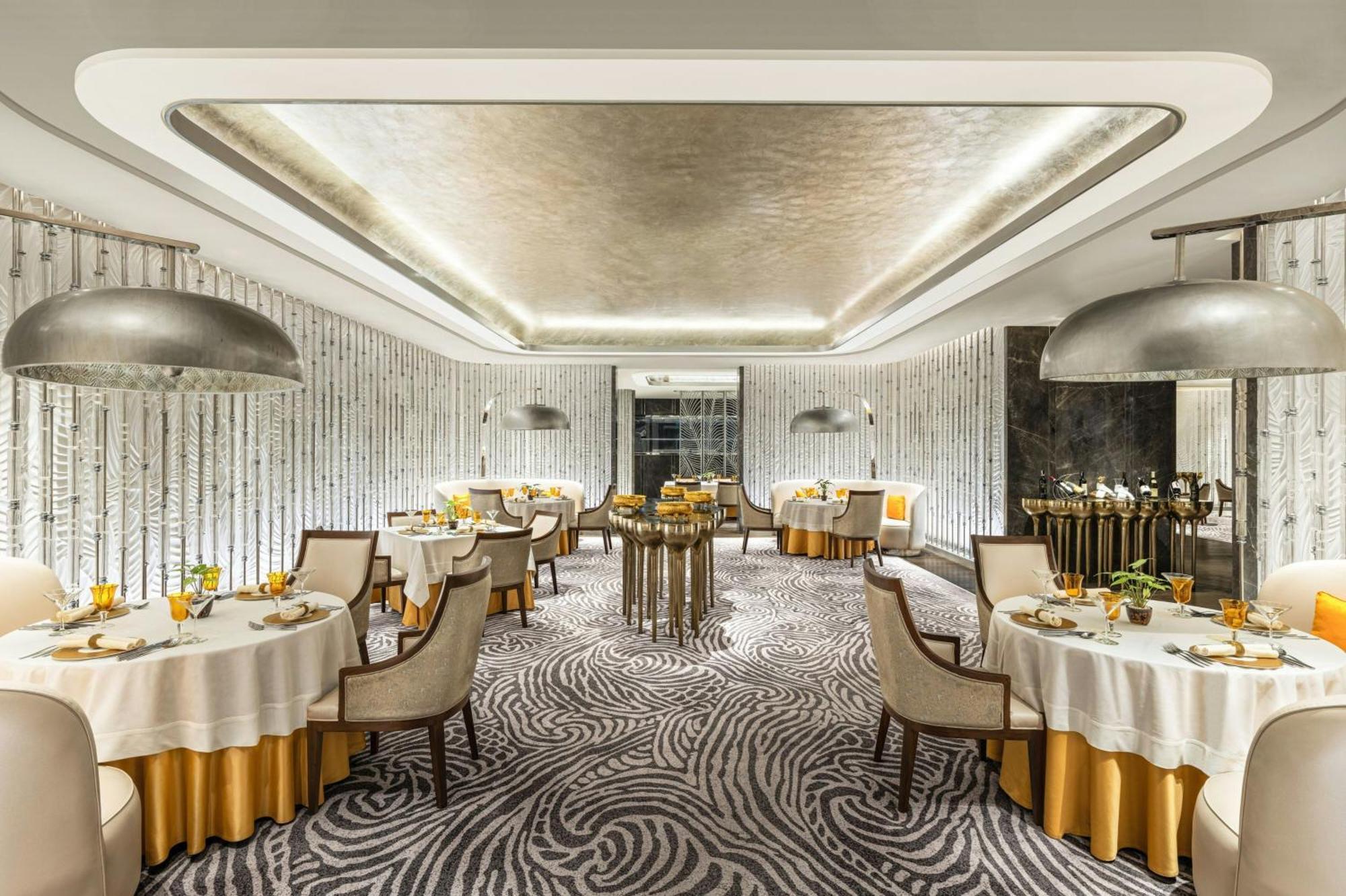 Itc Royal Bengal, A Luxury Collection Hotel, Kolkata Ngoại thất bức ảnh The interior of the restaurant